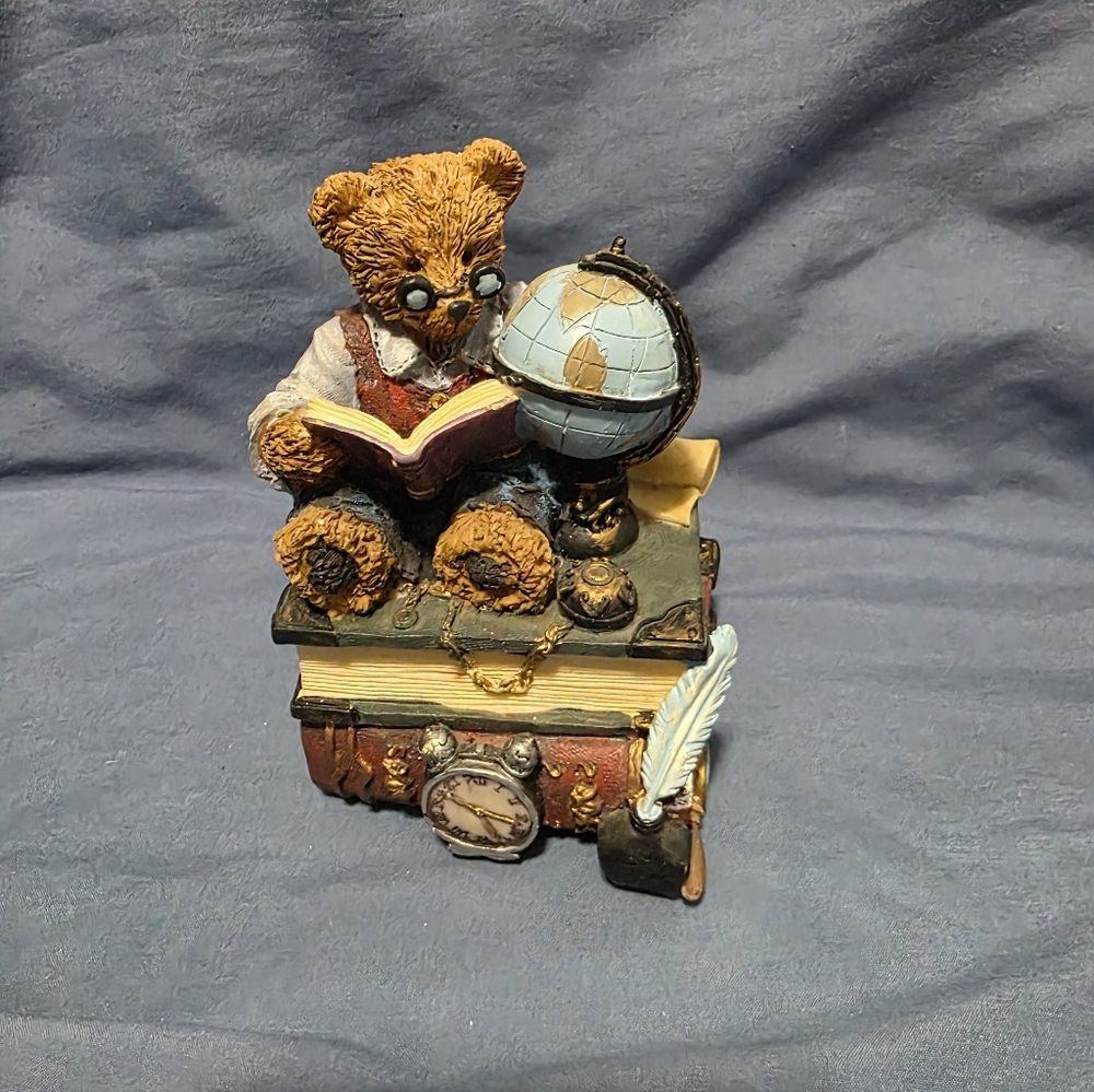 Boyds Bear Papa Bear Scholar Vintage Music box